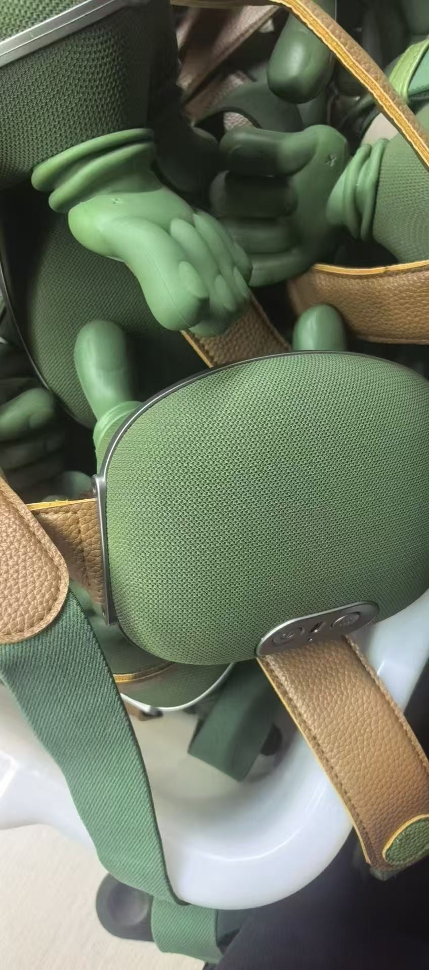 Neck, Shoulder & Back Massager with Heat – Shiatsu Deep Kneading Massage Pillow